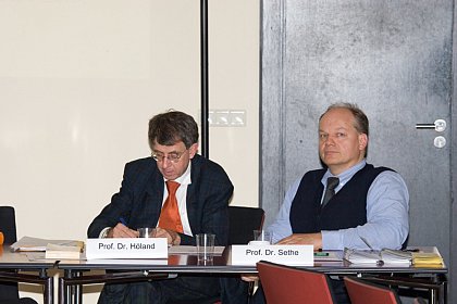 Das Symposium stand unter der Leitung von Prof. Dr. Armin Hland und Prof. Dr. Rolf Sethe.