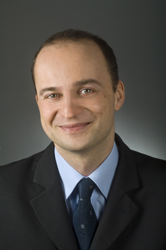 Dr. Dirk Hanschel