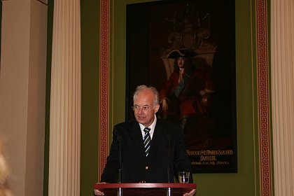 Prof. Kirchhof plädierte für ein einfacheres Steuerrecht und stellte sein Modell vor.