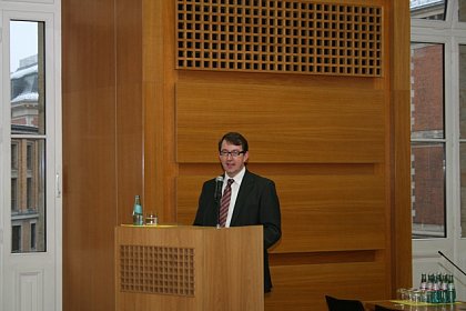 Einführung durch Prof. Dr. Kluth