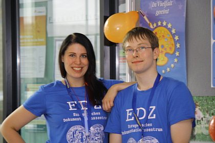 Die Mitarbeiter Inga Grube und Frank Zeugner.