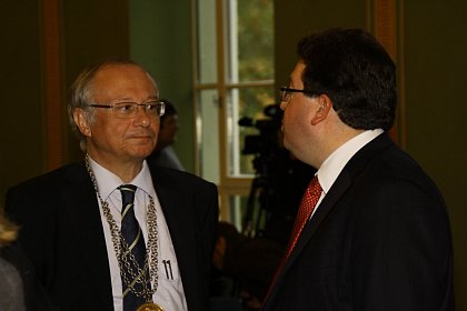 Prof. Sträter und Prof. Tietje im Gespräch.
