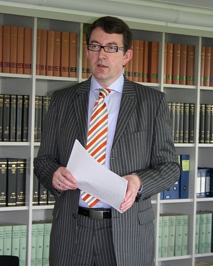 Prof. Dr. Winfried Kluth thematisierte den Rechtsrahmen für die Bestimmung des "angemessenen Gewinns".