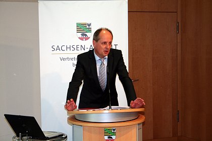 Begrüßung durch Ministerialdirigent Frank Smeddinck