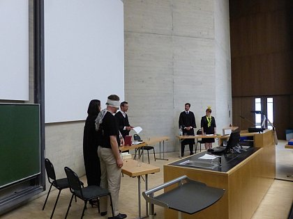 Lange Nacht der Wissenschaften 2015 - Märchen Moot Court "Froschkönig"