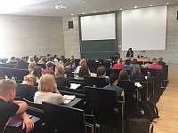 Prof. Dr. Nevhis Deren-Yildirim lehrt und forscht in der Türkei auf dem Gebiet des Bürgerlichen Rechts. Im Juni waren sie und ihr Mann Prof. Dr. Kamil Yildirim, der ebenfalls Inhaber einer Professur für Bürgerliches Recht ist, zu Gast an der Martin-Luther-Universität.