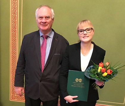 Dr. Amarell und Prof. Dr. Wofhard Kohte bei der Promotionsbergabe am 19.01.2018 in der Aula des Lwengebudes.