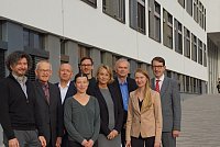 Der Standort Halle des bundesweit organisierten und durch das BMBF geförderten Instituts für gesellschaftlichen Zusammenhalt, an dem Prof. Kluth mitwirkt, hat seine konstituierende Sitzung durchgeführt und seine Arbeitsplanung für das kommende Jahr beraten.