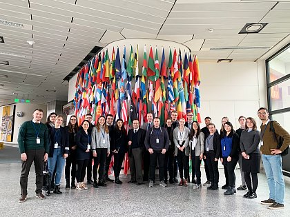 Am 23. und 24. Januar 2019 besuchte eine Gruppe von etwa 20 Studierenden und Doktoranden die Kommission der Vereinten Nationen fr internationales Handelsrecht (UNCITRAL) in Wien. 