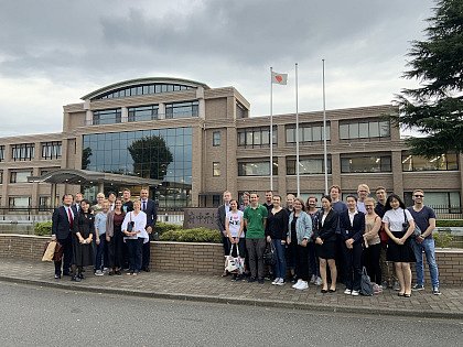 In Fuchu wurde unter anderem ein Strafgefängnis besucht.