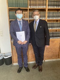 Herr Dr. Gyungwon Ryu