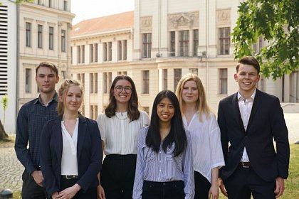 Christian Brand, Mika Theresa Pette, Frauke Jackowicz, An Minh Nguyen, Victoria Deuchert, Damian Krupp (v.l.n.r.)