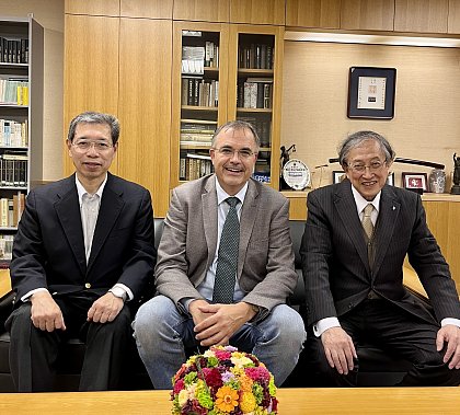 Prof. Kato, Prof. Rosenau, Prof. Hidaka