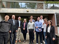 Die Seminargruppe gemeinsam mit Carmen Johannsen, Leiterin der Landesvertretung LSA in Brüssel.