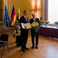 Verdienstorden für Prof. Dr. Winfried Kluth_klein